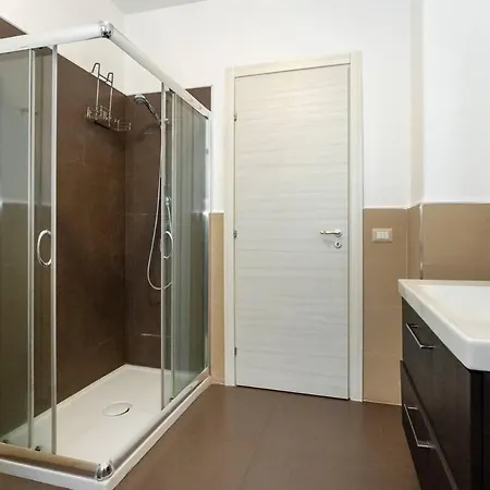 Hanura One - Modern 2bedrooms With Balcony